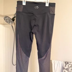 Curves N Combatboots curvescription leggings -L